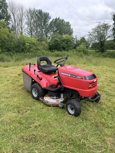 Honda 2216 twin petrol ride - honda,